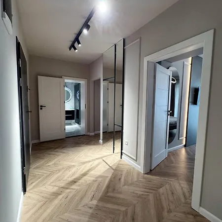 Apartment Yin 22nd Floor Panoramic View & King Bed, Parking *
