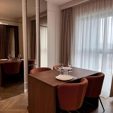 Yin 22nd Floor Panoramic View & King Bed, Parking Apartment *