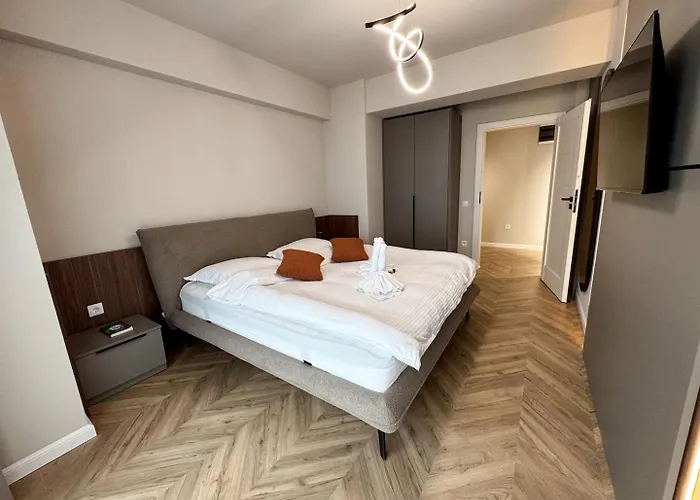 Apartment Yin 22nd Floor Panoramic View & King Bed, Parking